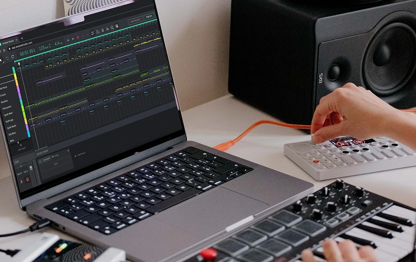 हीरो स्टूडियो